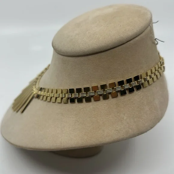 Elegant Park Lane Cleopatra Goldtone Statement Necklace - Picture 5 of 9